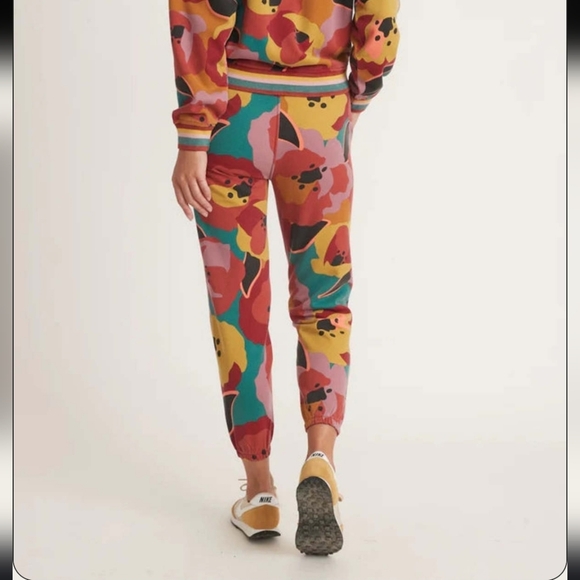Marine Layer, Amelia Sweatpants, In Prints, Size Medium - Picture 3 of 12